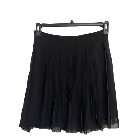 Forever 21 black pleated skirt size medium - Picture 1 of 6